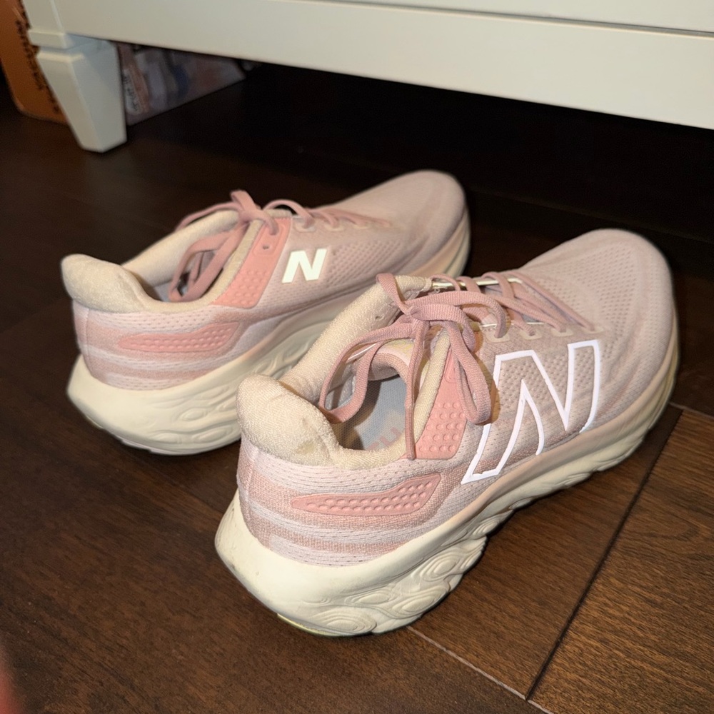 Women’s New Balance Fresh Foam 1080v13 Pink Running Shoes - Picture 2 of 4